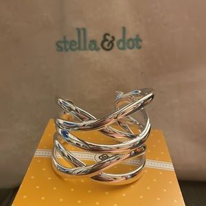 Stella & Dot Odette Cuff